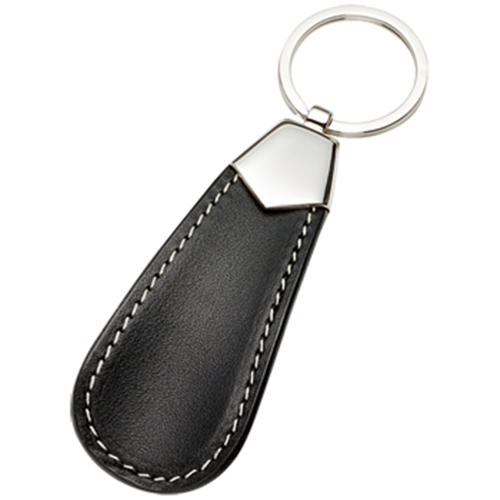 コンパクトサイズで持ち運びに便利なシューホーン。シックなレザーで洗練された仕上がりとなっています。名入れ可能なので、さりげなくロゴや社名を入れることで簡単におしゃれなノベルティグッズを作ることができます。