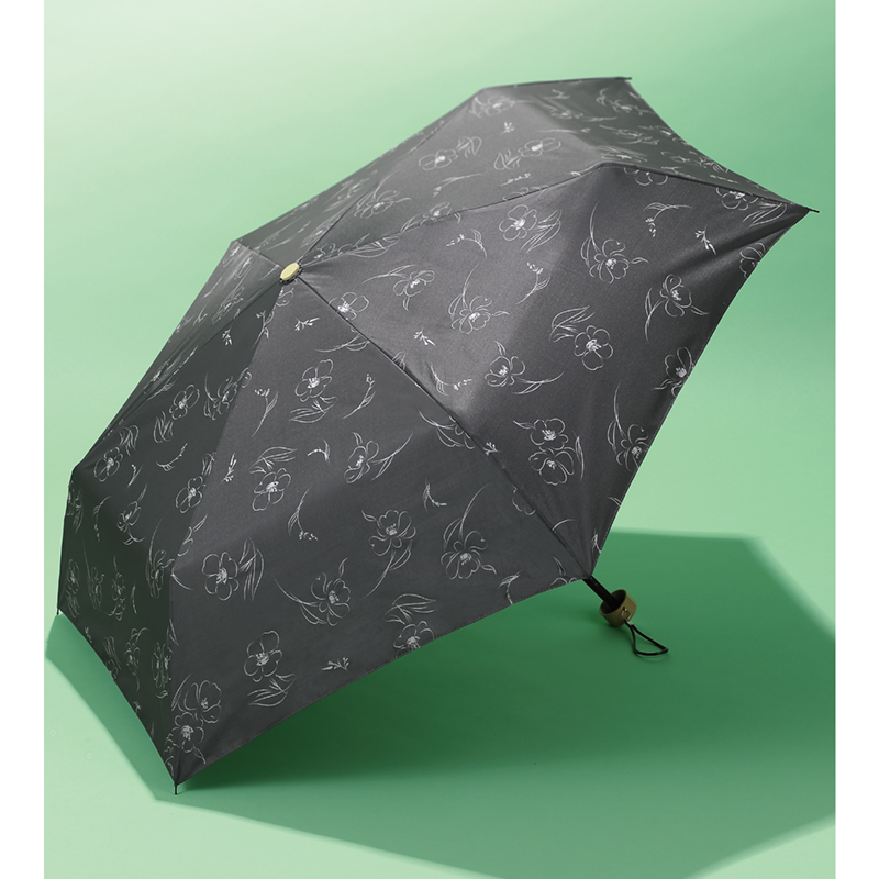 強い日差しや憂鬱な雨の日の気分を盛り上げる華やかデザイン傘