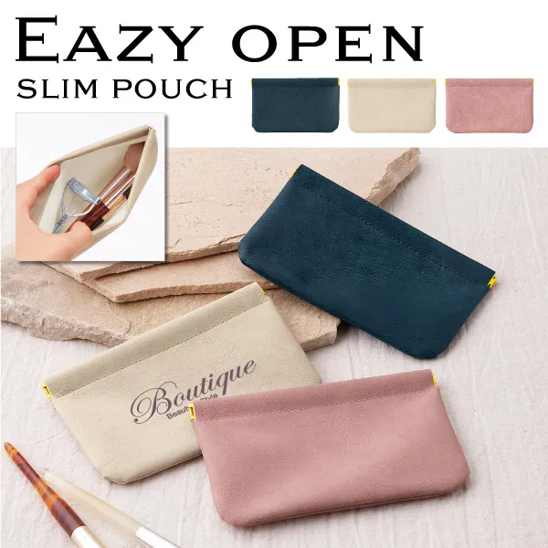 コンパクトサイズが嬉しいスリムミニポーチ。メガネケースや小物入れやなどにも最適のサイズです。開口部の両サイドを押すだけで開くことができる扱いの手軽さもポイント！名入れが映えるシンプルな見た目なので、企業名やロゴなどを入れることで簡単におしゃれなオリジナルグッズを作ることができます。