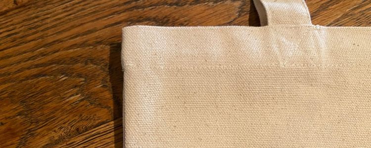 厚手のバッグ